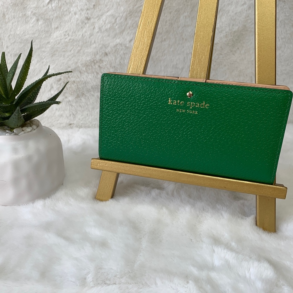 Kate Spade Green Bifold Wallet NWOT